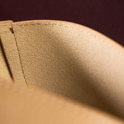 Carlota | Bolso Saco de Piel Auténtica con Bandolera Ajustable