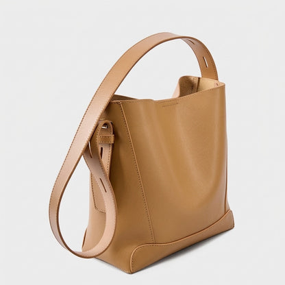 Carlota | Bolso Saco de Piel Auténtica con Bandolera Ajustable